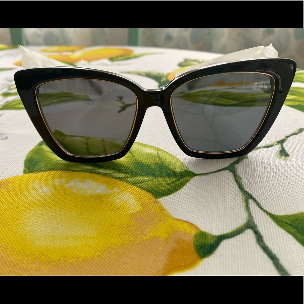 Brand new!  Never warn.  Diff Becky IV NEW STYLE!